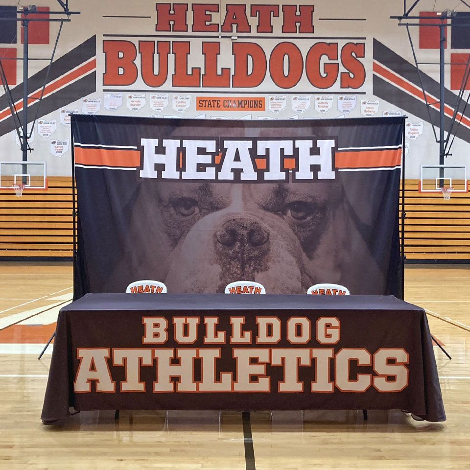 heath bulldogs backdrop table skirt